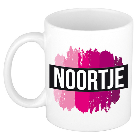 Name mug Noortje  with pink paint marks  300 ml